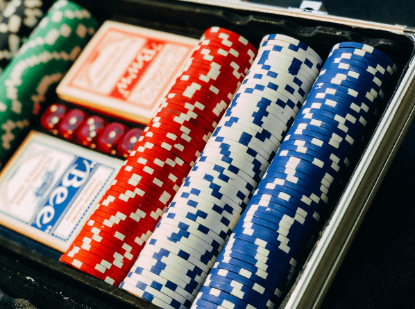 Is it illegal to use a poker bot?