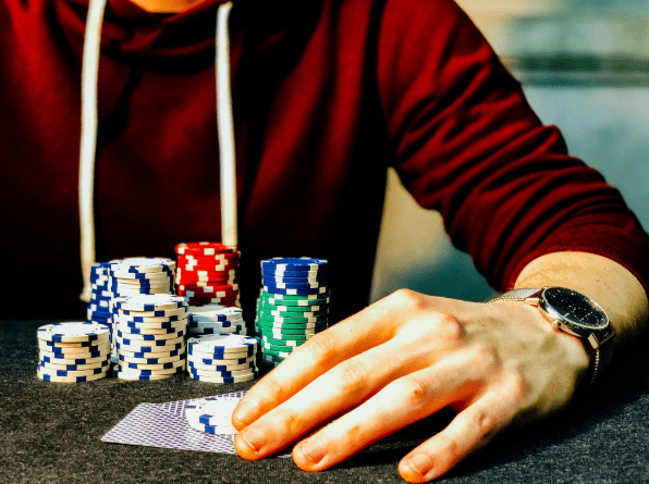 Is it illegal to use a poker bot?